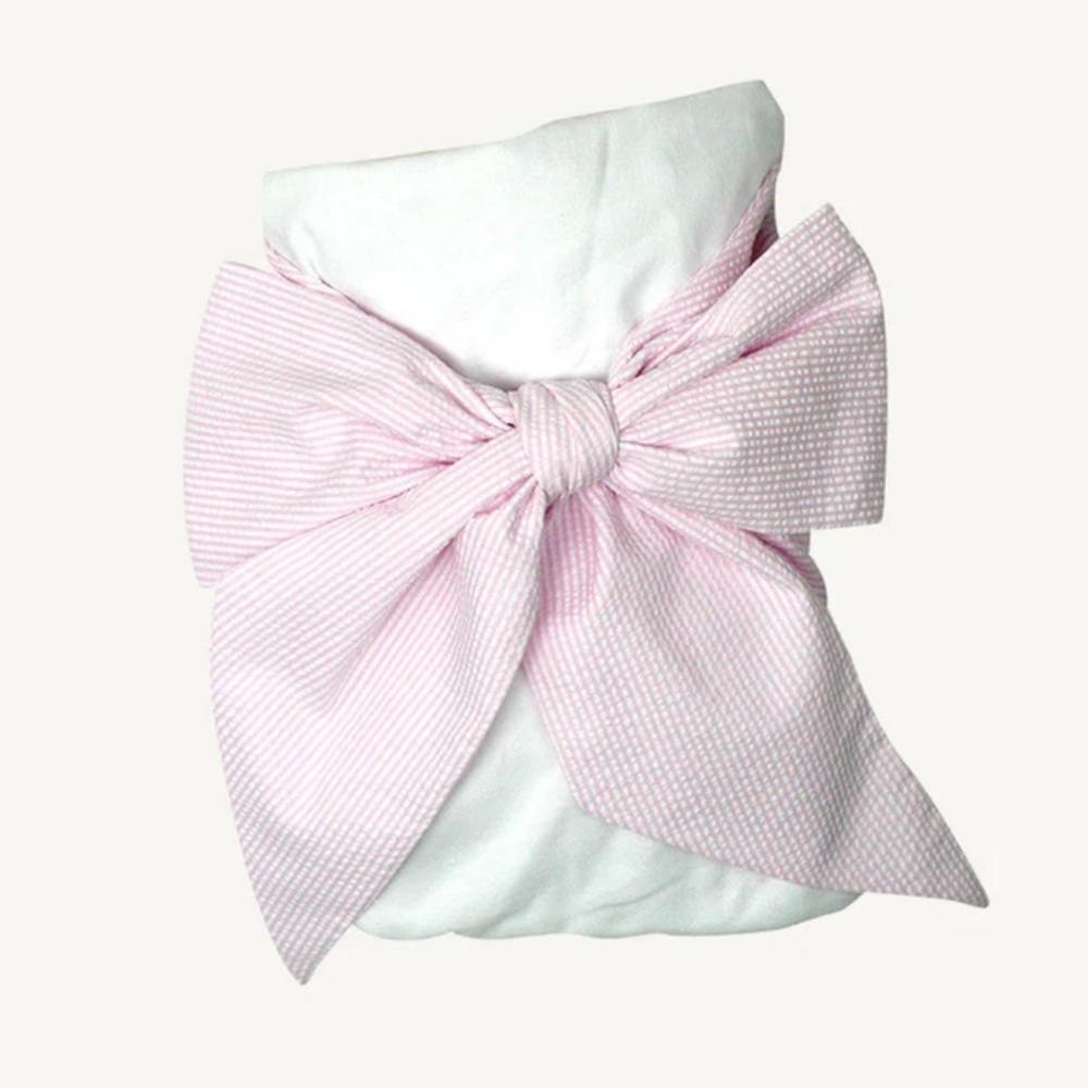 The Beaufort Bonnet Company Pink and White Bow Blanket